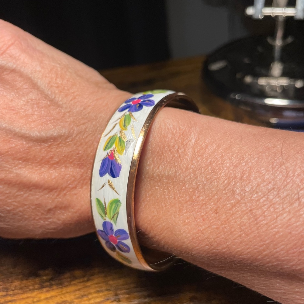 Hand painted enamel vintage and brass bangle bracelet
